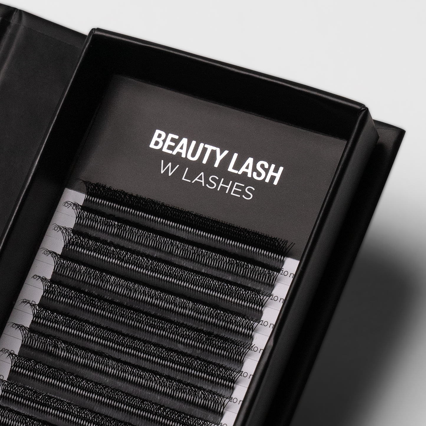 W Lashes